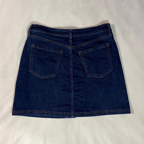 LOFT | Denim Button Up Skirt | Size 6 - Picture 2 of 7